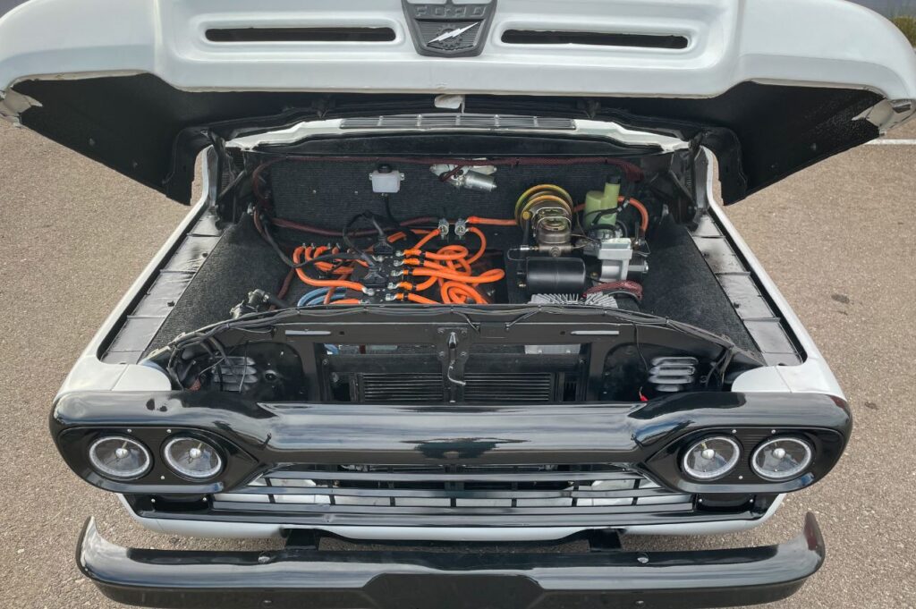 Why Classic Car Enthusiasts Prefer Electric Conversions Phoenix